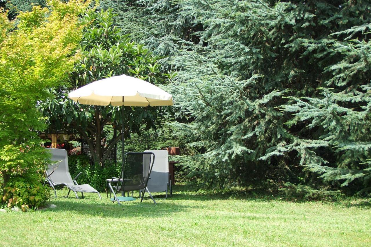 Monolocali In Casa Con Giardino Bellagio Apartment Exterior photo